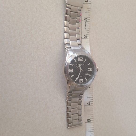 NWOT Michael Hill Stainless Steel Men's watch. Worn twice - Picture 7 of 7